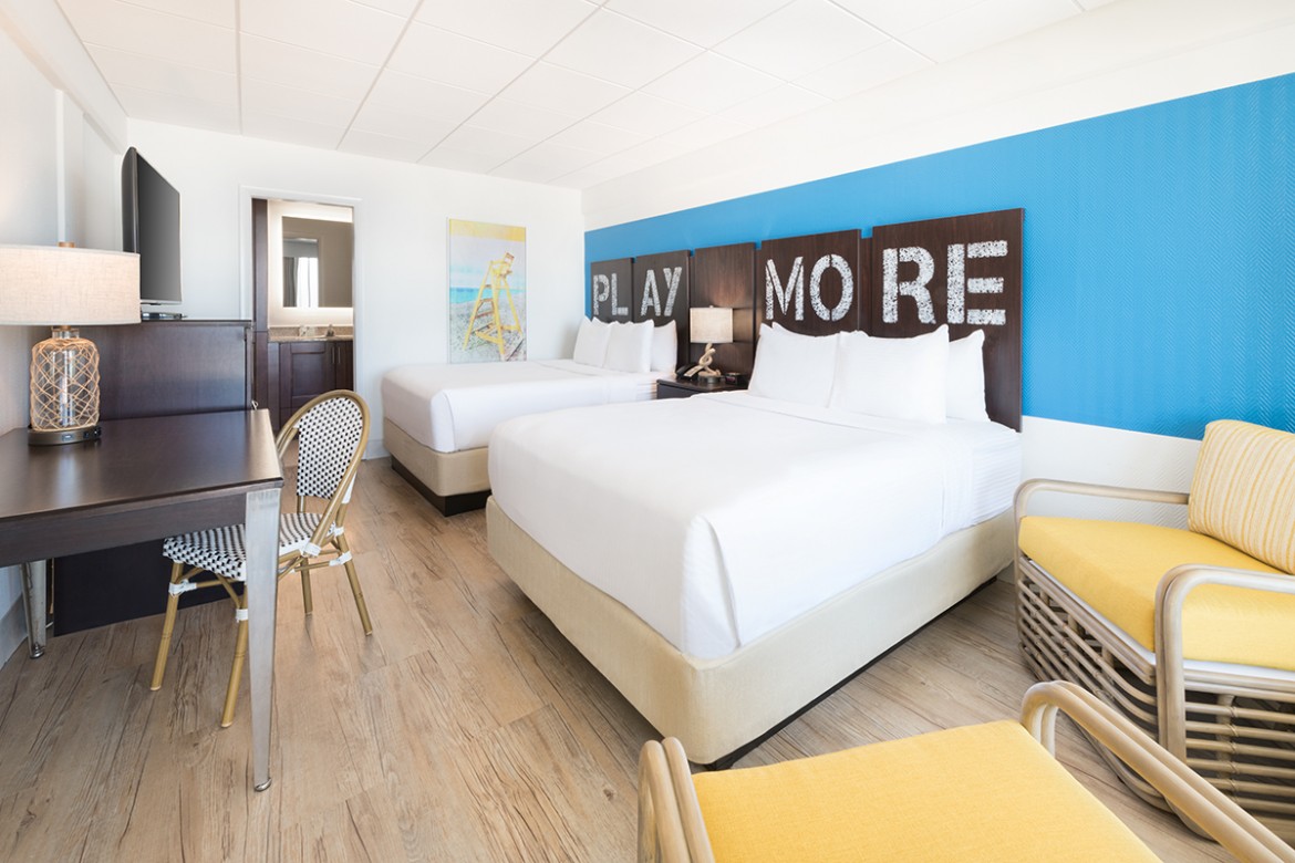 double bed St. Pete Shores Hotel hotel room